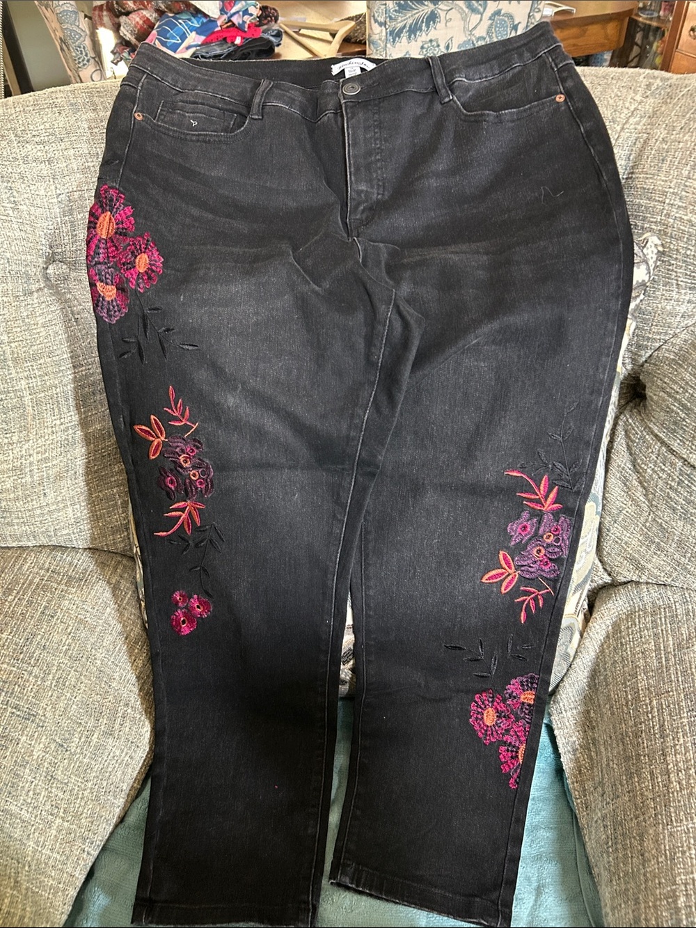 Tribal/Patchington Black Women's Jeans with Pink & Purple Floral Embroidery